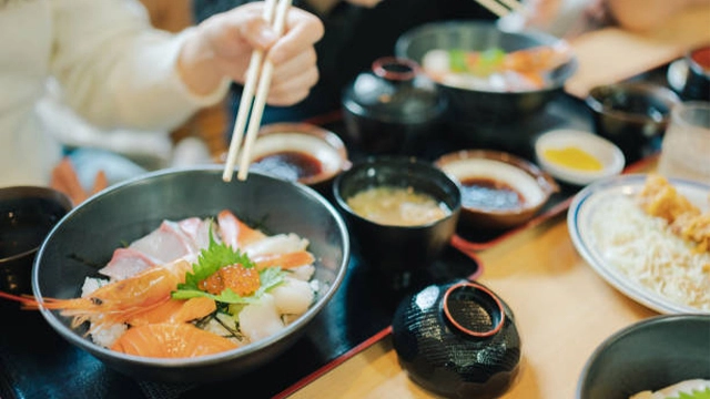 おごりでランチ制度